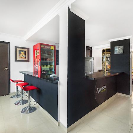 Ayenda 1219 Park 6 Hotel Меделин Екстериор снимка