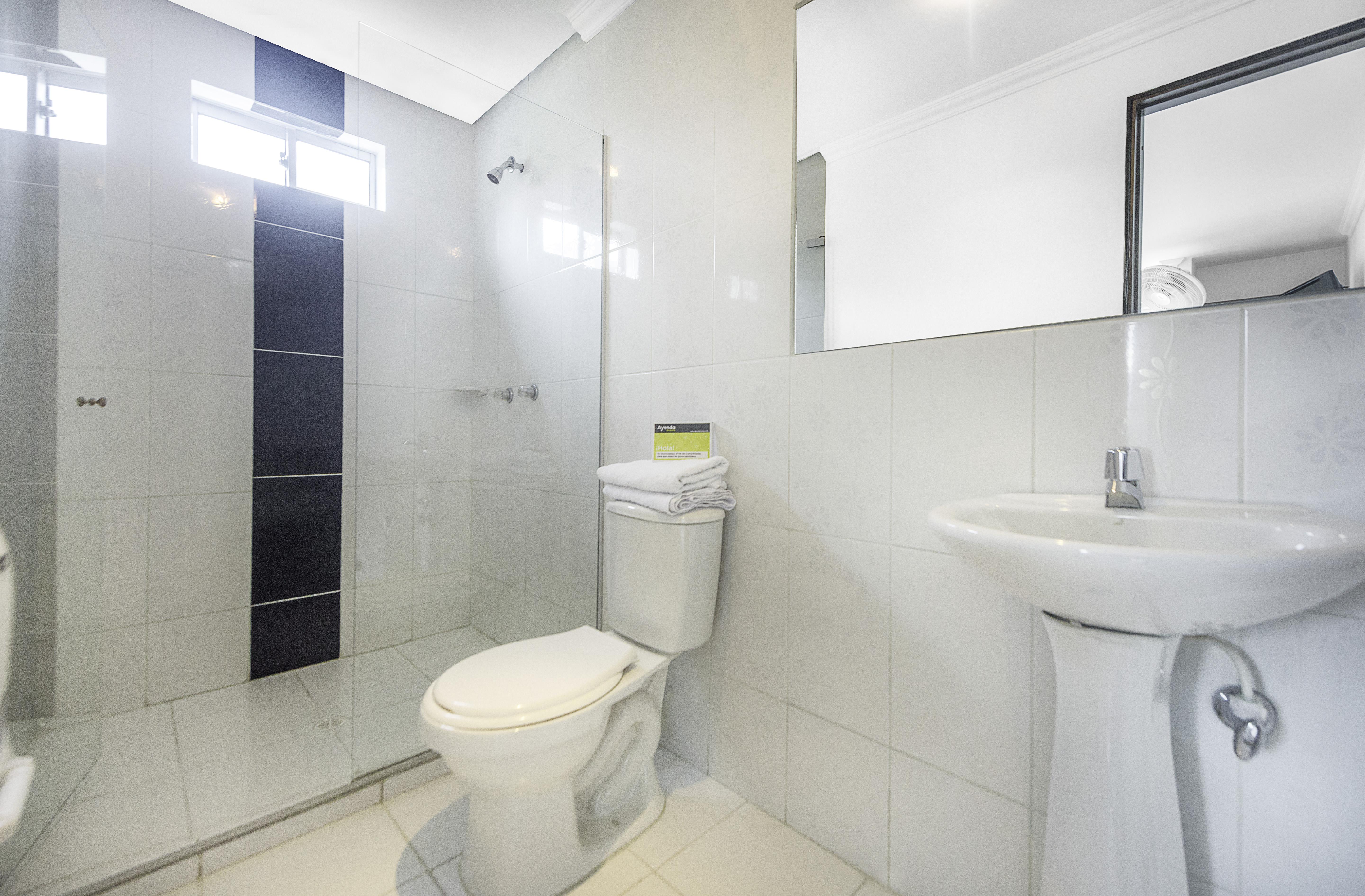 Ayenda 1219 Park 6 Hotel Меделин Екстериор снимка
