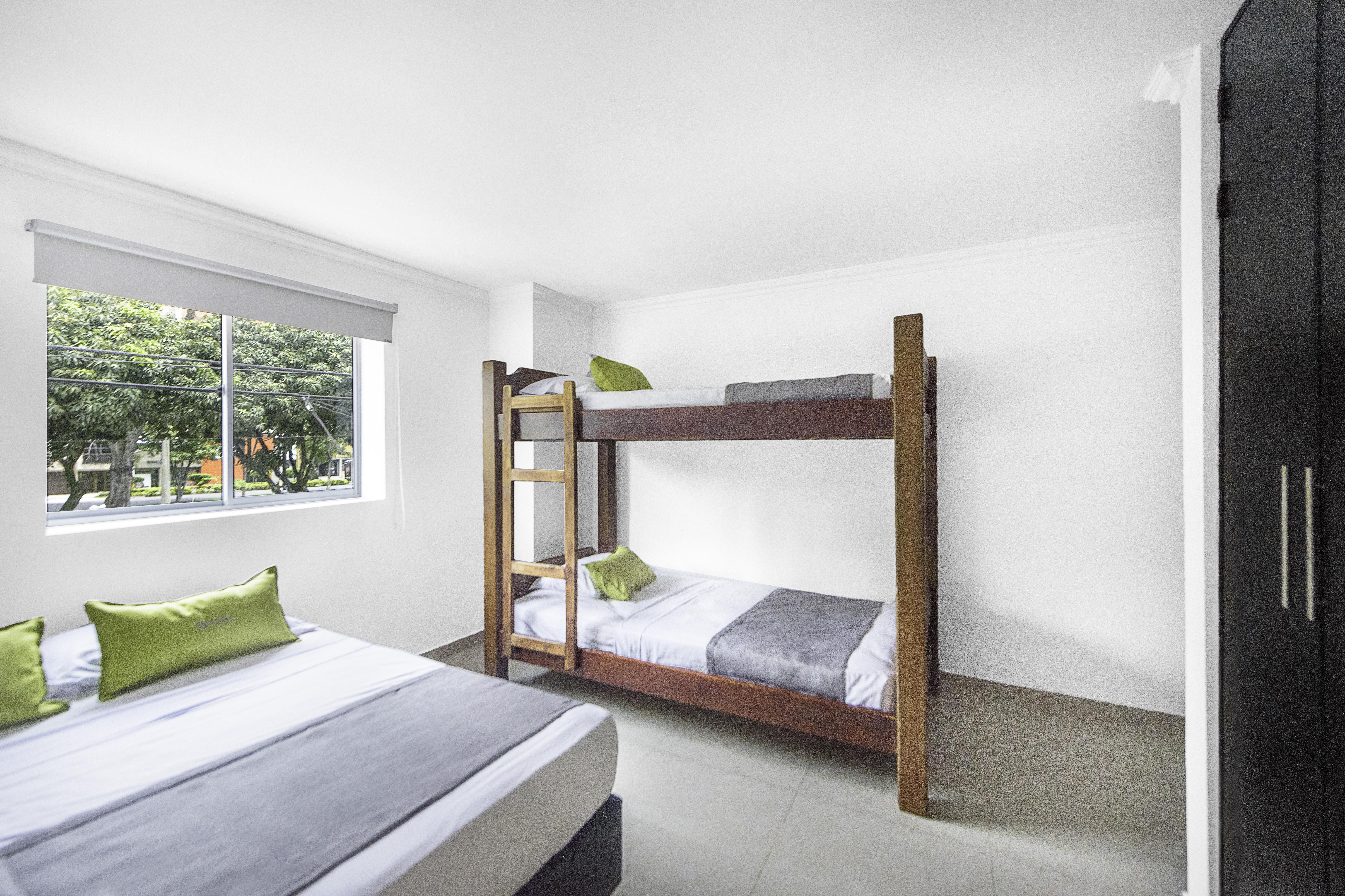Ayenda 1219 Park 6 Hotel Меделин Екстериор снимка