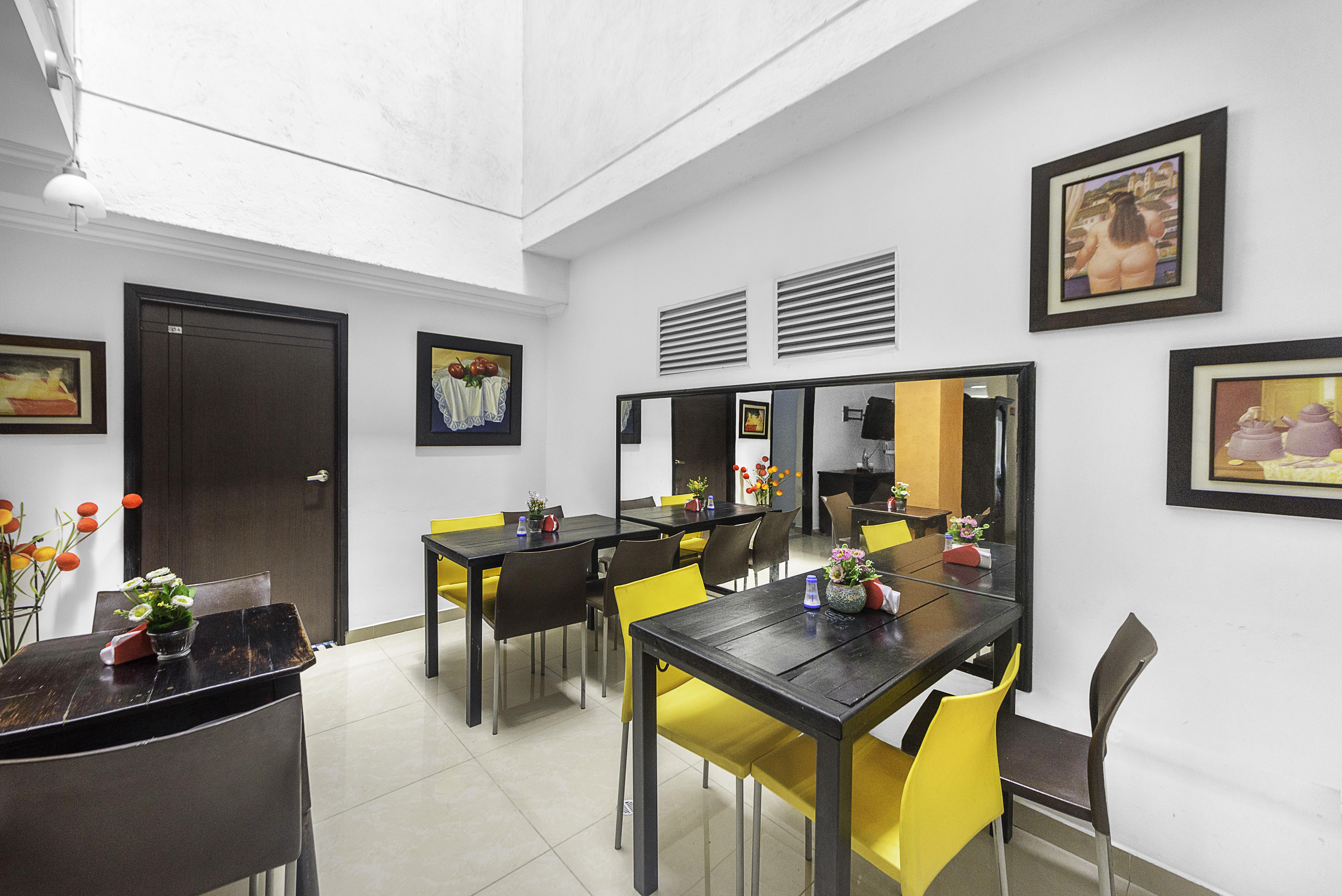 Ayenda 1219 Park 6 Hotel Меделин Екстериор снимка