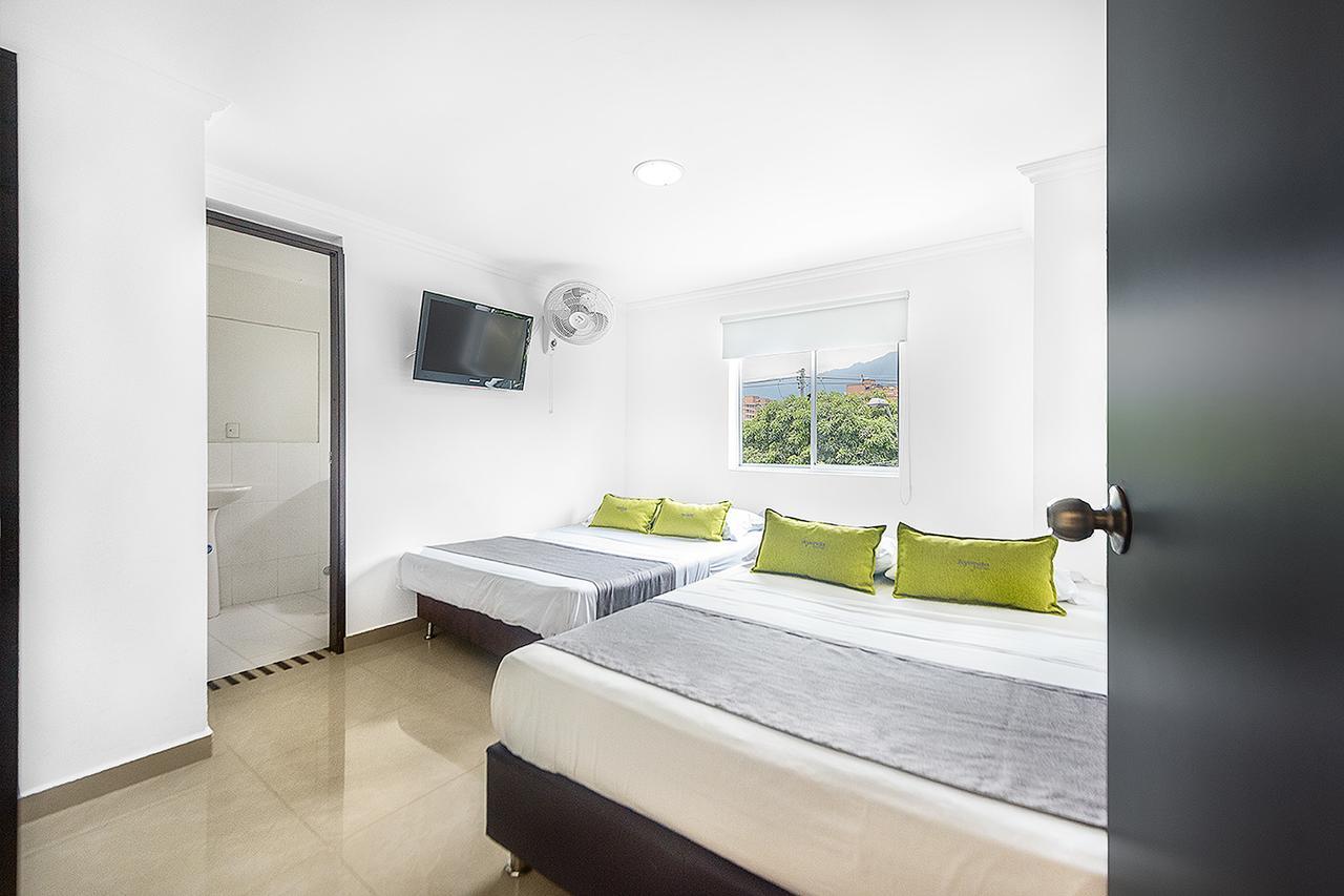 Ayenda 1219 Park 6 Hotel Меделин Екстериор снимка
