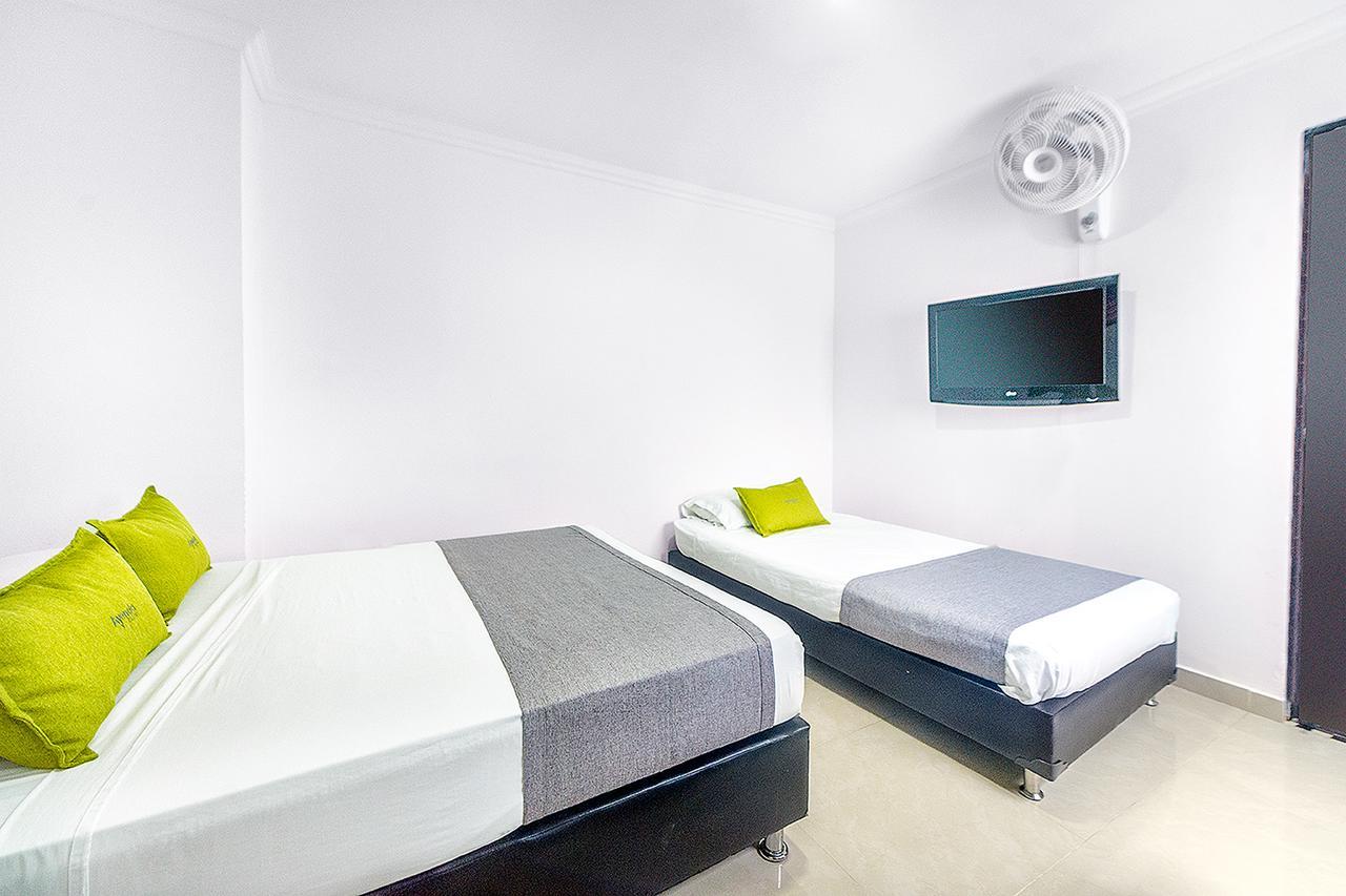 Ayenda 1219 Park 6 Hotel Меделин Екстериор снимка