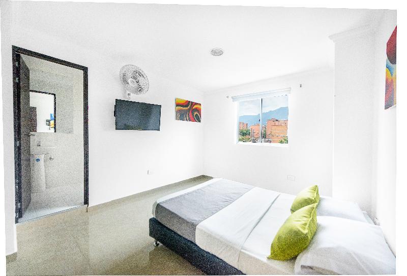 Ayenda 1219 Park 6 Hotel Меделин Екстериор снимка